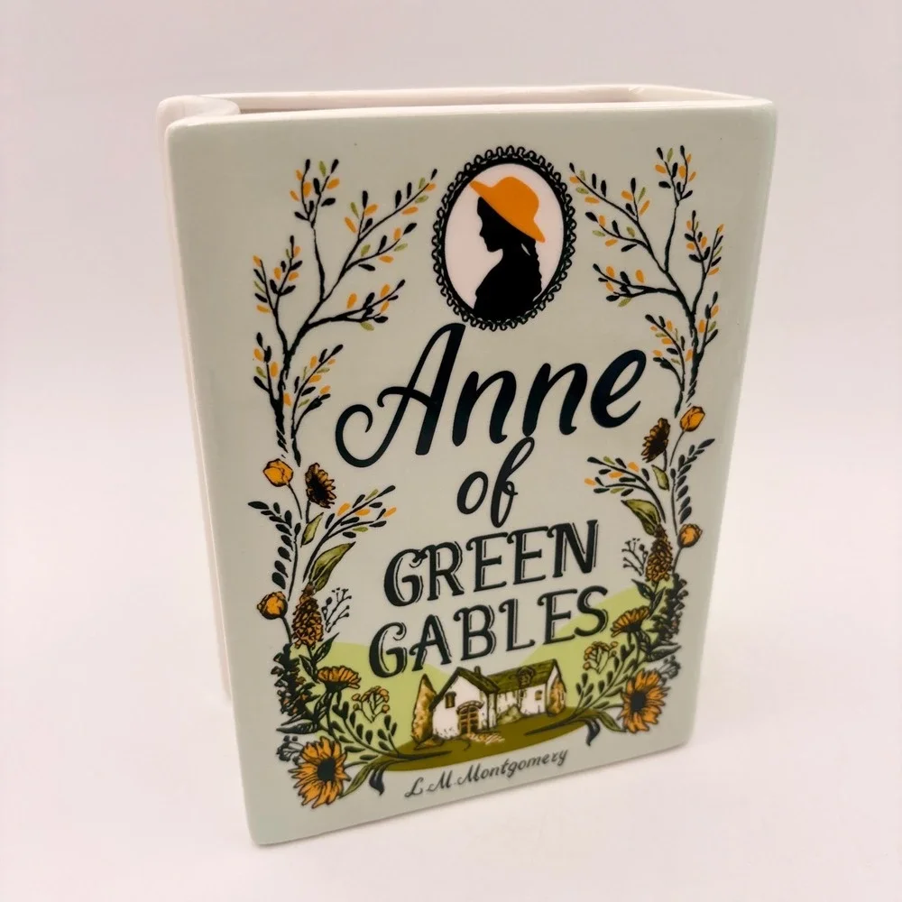 Biblio‎ Bloom Anne of Green Gables Ceramic Book Vase L.M. Montgomery Green Decor